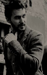 Richard Armitage 373jdhiA_o