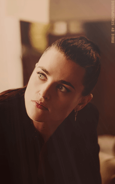 Katie McGrath 3zDCw7hR_o