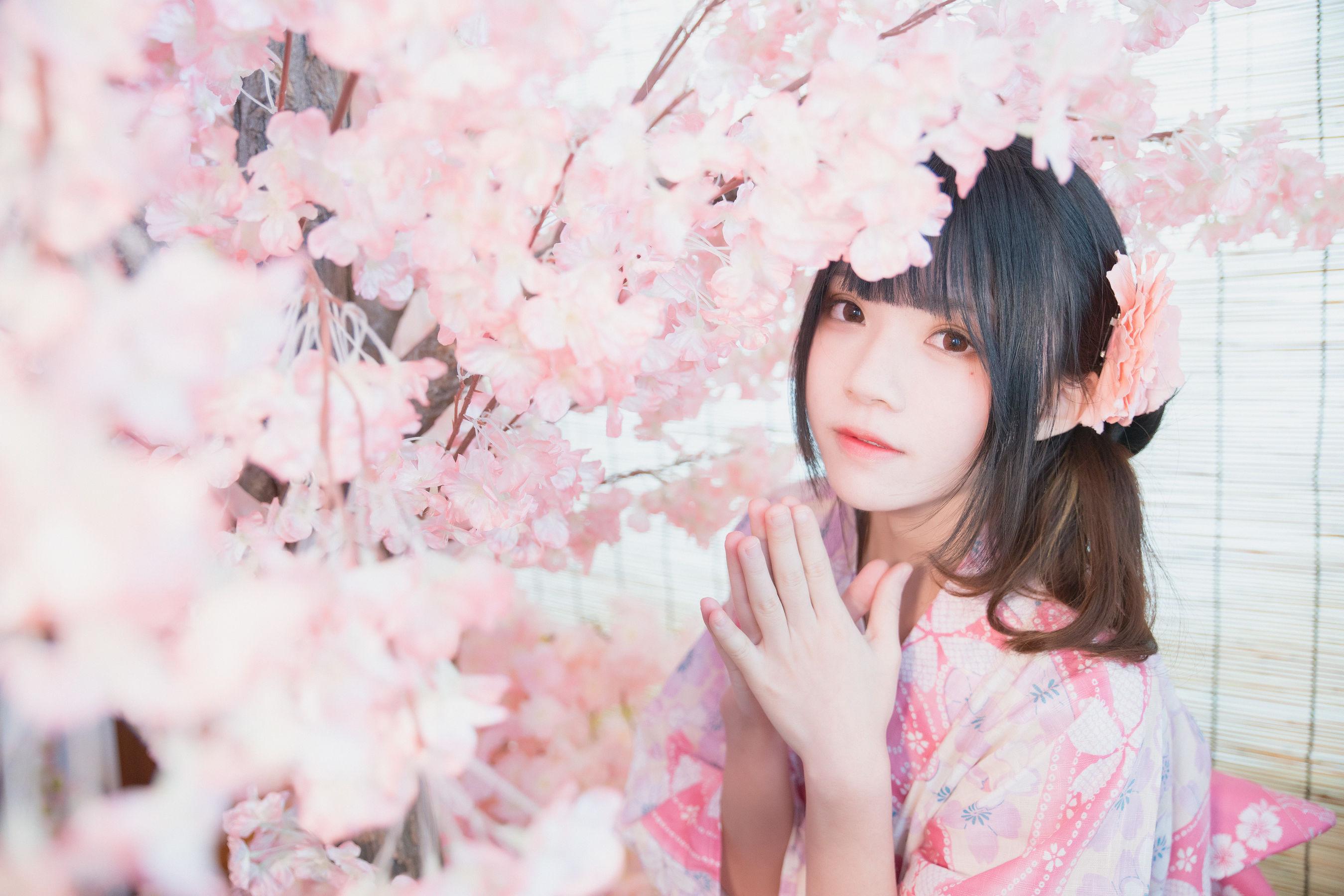 桜桃喵《双人本》 [萝莉COS] 写真集(3)