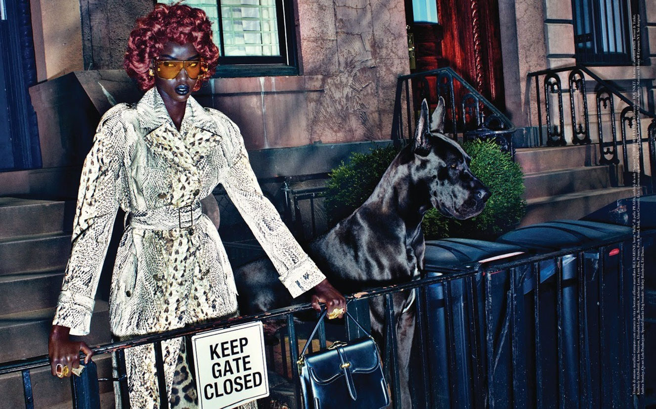 Черная дама с большой собачкой / Anok Yai by Steven Klein Черная дама с большой собачкой / Anok Yai by Steven Klein