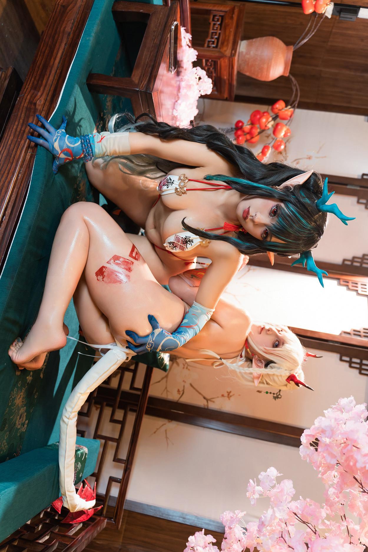 Cosplay 小和甜酒 & 橙风千雅 明日方舟年夕旗袍双人御守 Set.03(53)