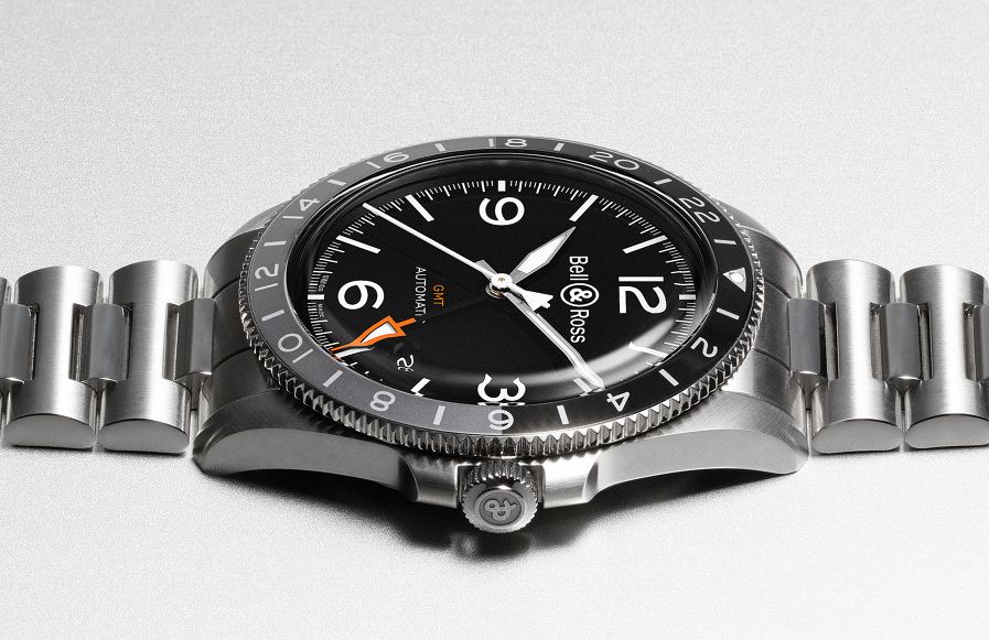 Bell & Ross's new BR V2-93 GMT CA7NGQdw_o