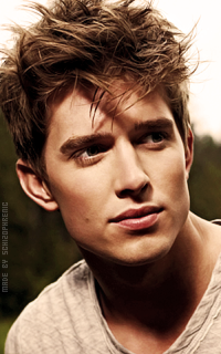 Drew Van Acker 8vGpewqd_o