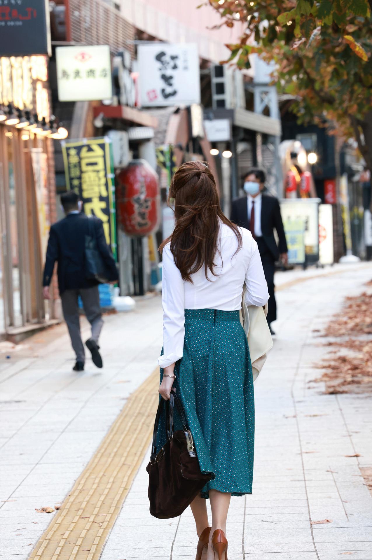 Kayo Sugimoto 杉本佳代, 週刊現代デジタル写真集 『衝撃の完全ヌード』 Set.01(3)