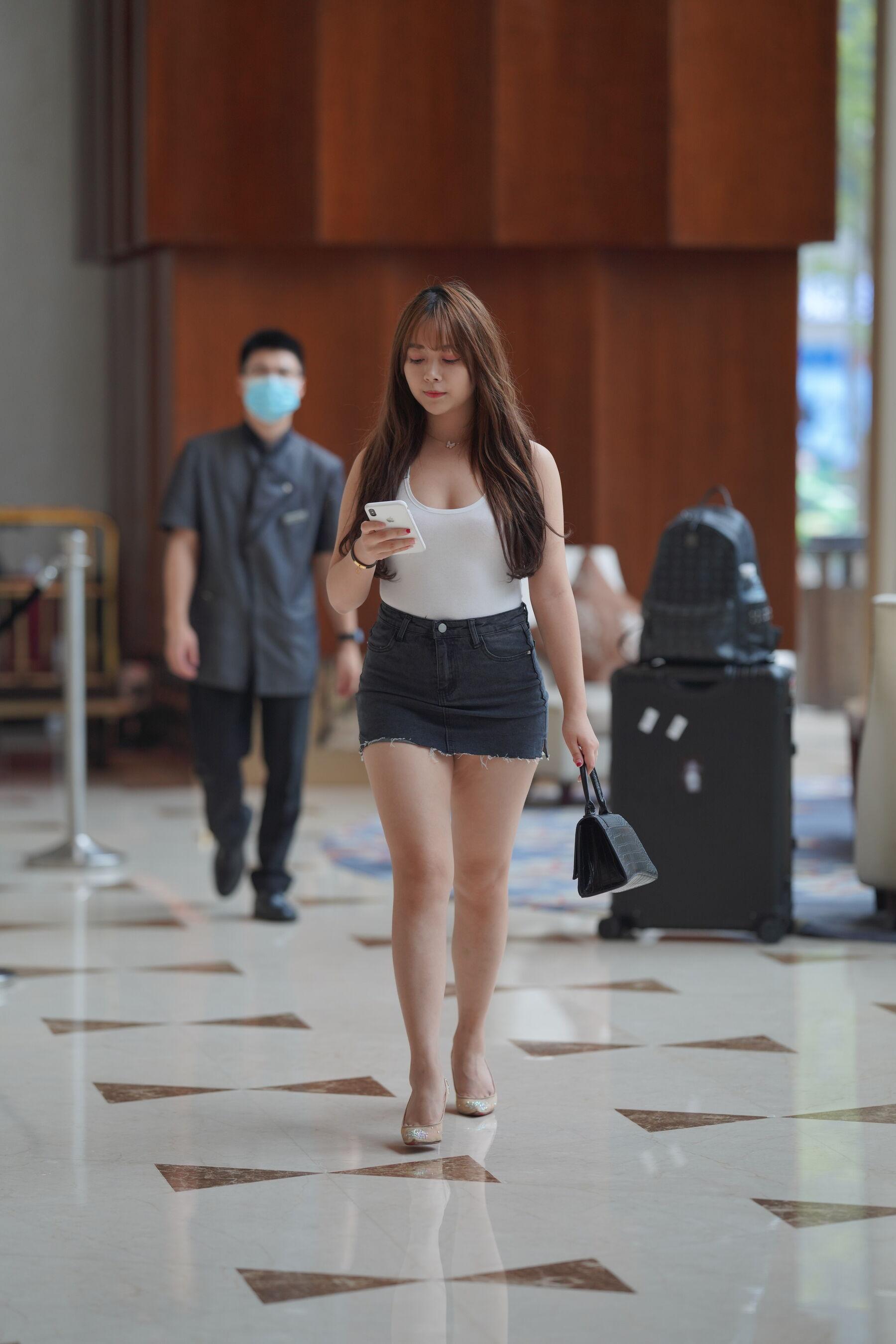 街拍 透明高跟热裤美女(456)