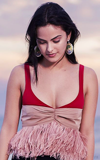 Camila Mendes P2C6aDbI_o