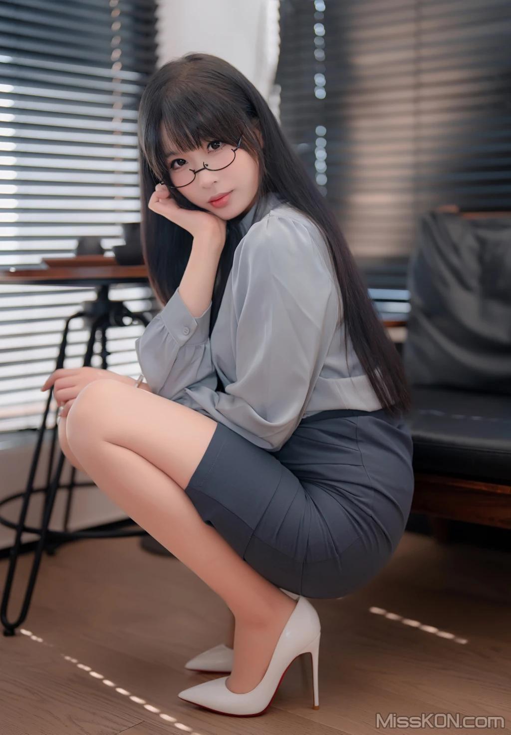 Coser@轩萧学姐: 蓝裙ol (190 photos )(100)