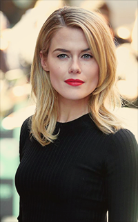 Rachael Taylor IP7gfSSL_o