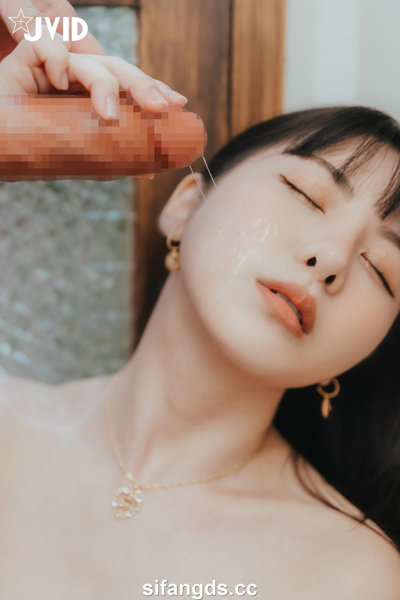 JVID 月台尼Tiny – 🔞女大生交友不慎被學長們酒後亂性😖原本要慶祝Tiny拿到獎學金💰現在身上都是獎學……精🥛🔞 Set.03(20)