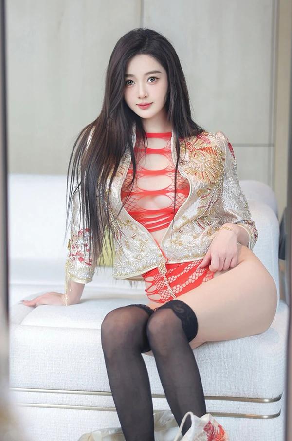 秀人女神candy糖糖红艳情趣网格私购流出(5)