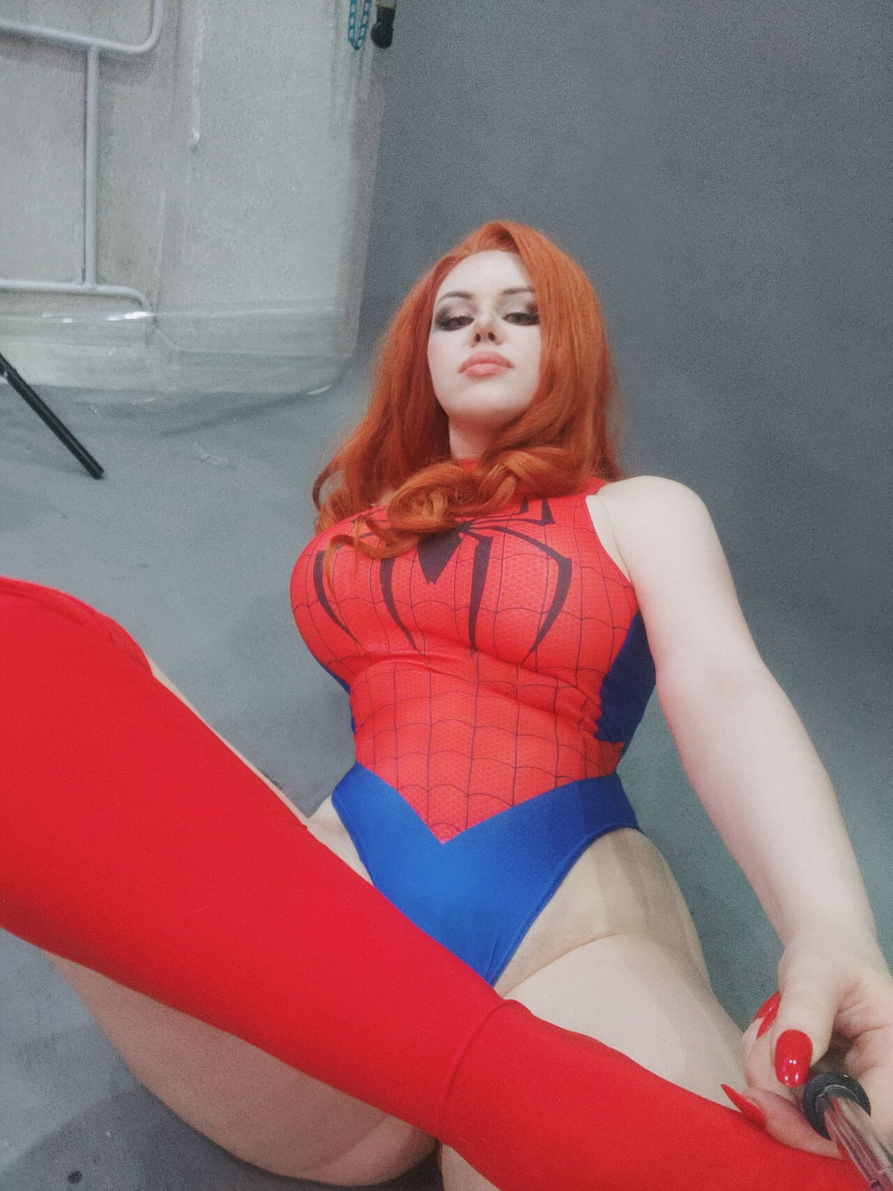 Alice Cosplay - Mary Jane Watson (Selfies)