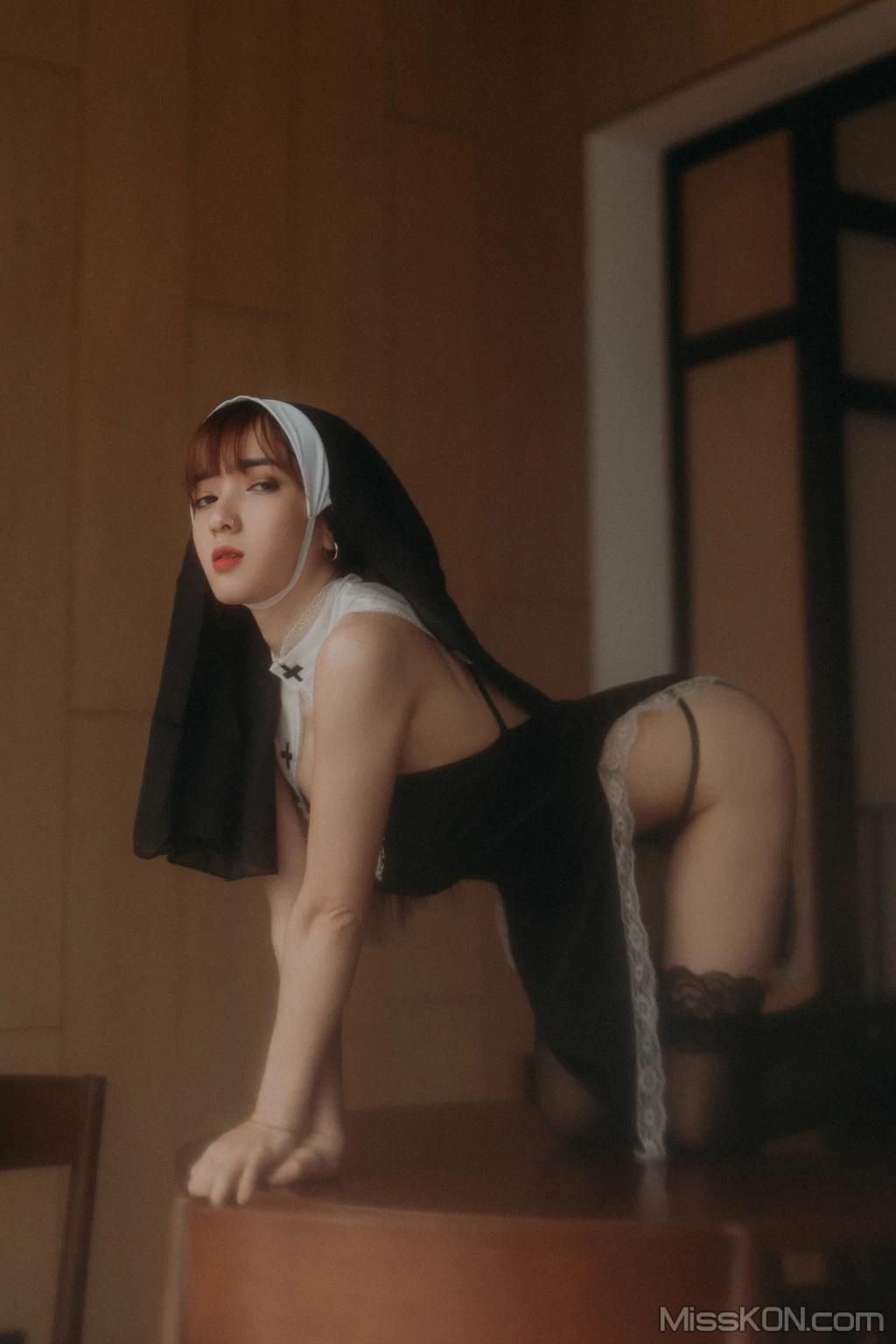 [DCP snaps] Vanessa: Vol.10 Halloween Nun (78 photos)(40)