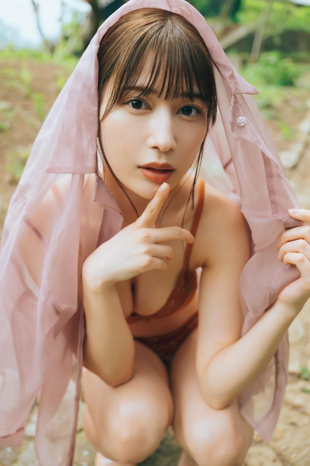 Risa Yukihira 雪平莉左, FLASH 2023.10.03 (フラッシュ 2023年10月3日号)(9)