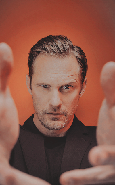 Alexander Skarsgard  - Page 2 9C6moIrl_o