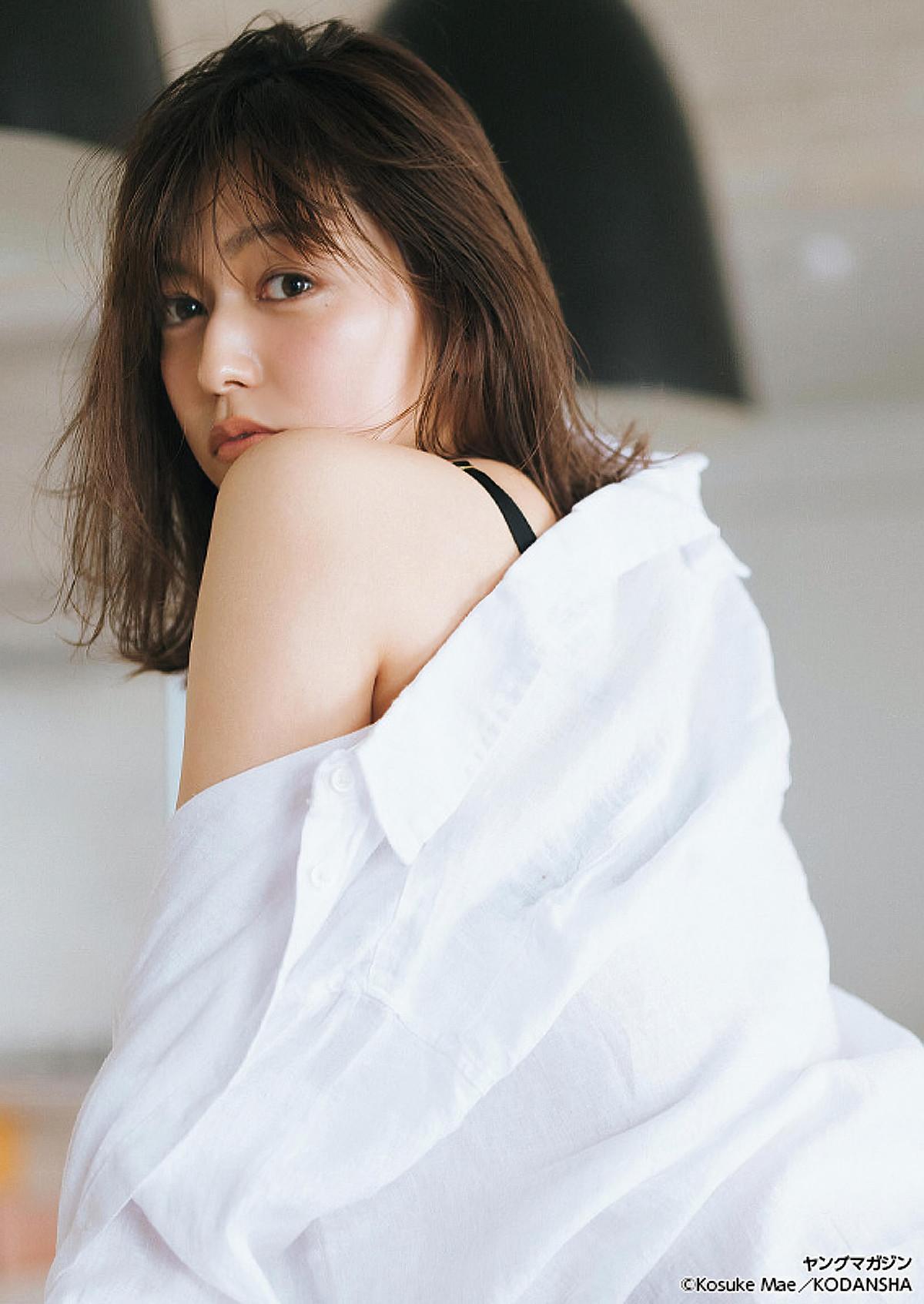 Ayuka Nakamura 中村歩加, Young Magazine 2024 No.33 (ヤングマガジン 2024年33号)(7)