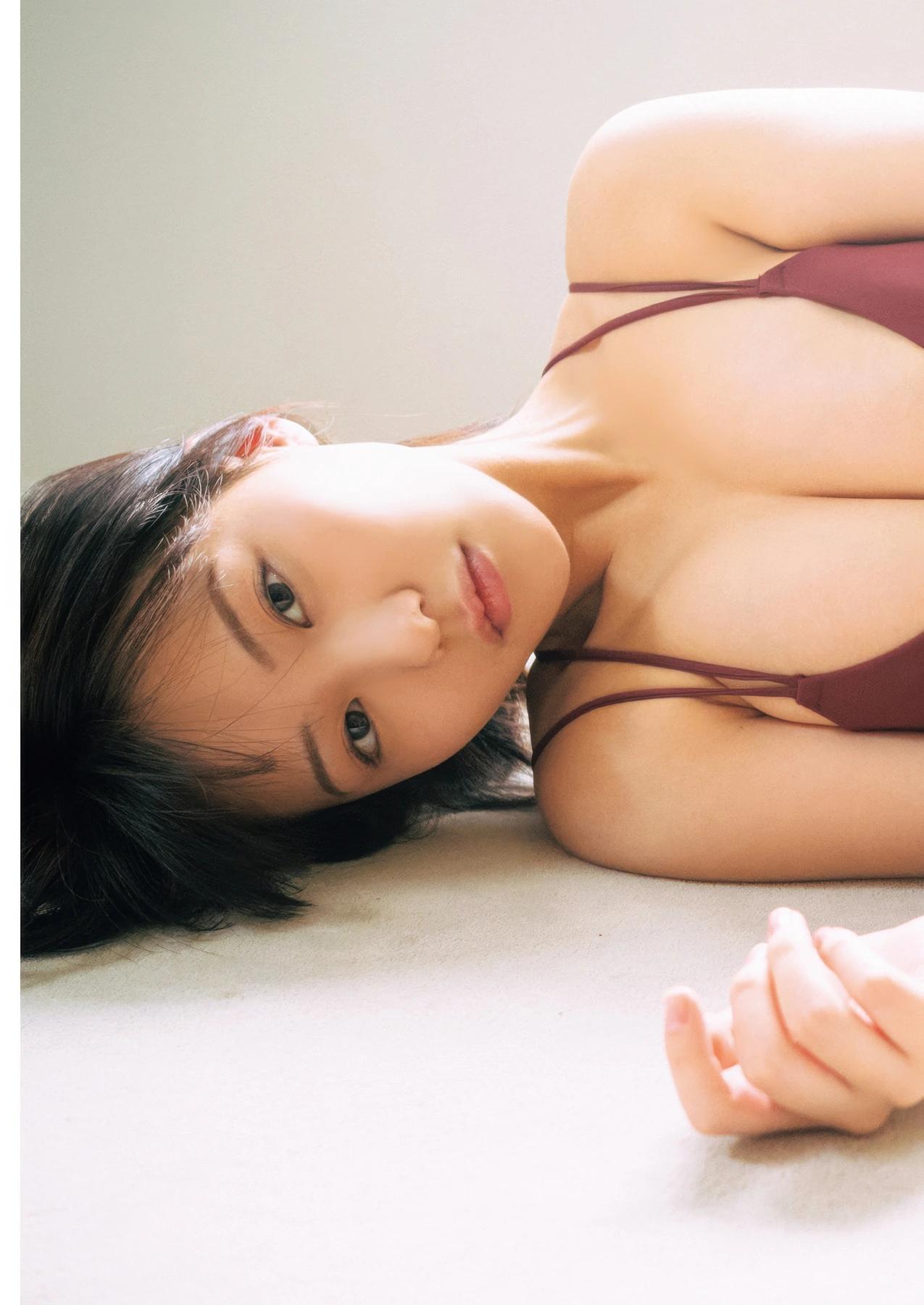 Miku Tanaka 田中美久, Manga Action 2025.10.21 (漫画アクション 2025年10月21日号)(5)