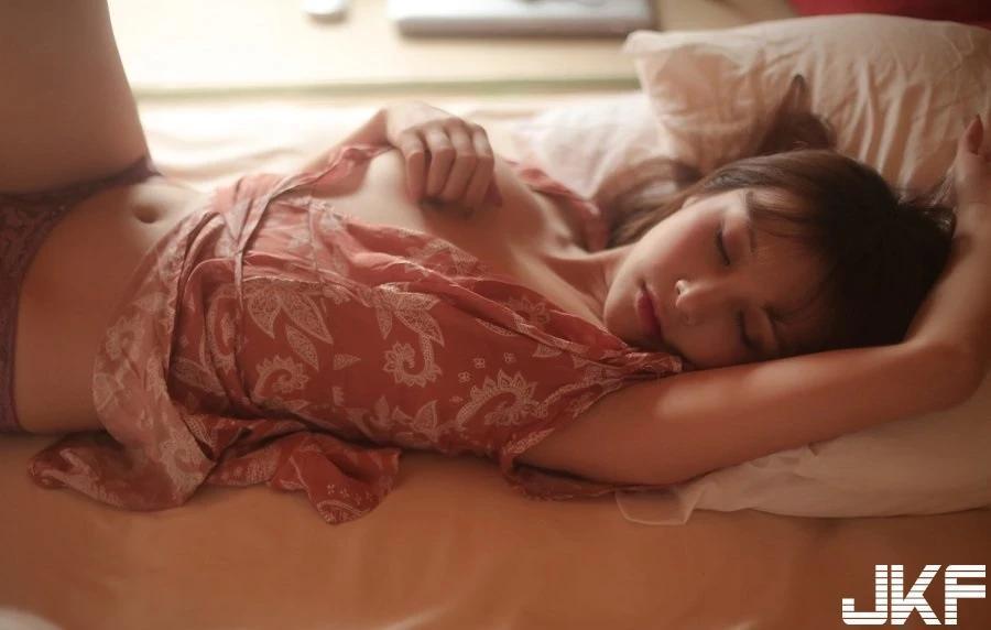 思春少女夏美酱 骚动的心很撩很浪 (42P)(25)