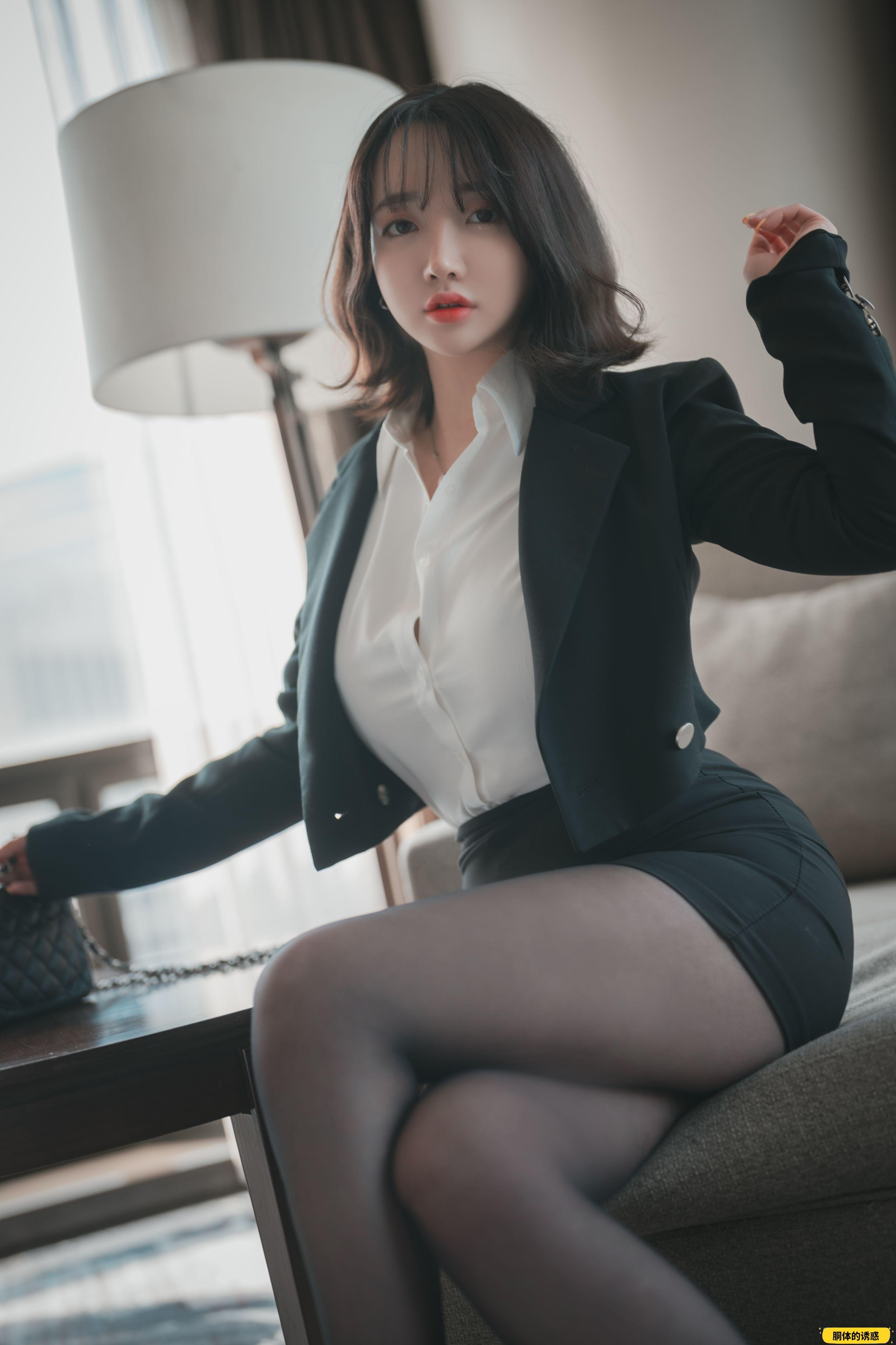 [DJAWA] Son Ye-Eun(손예은) - Knotting Class [166P-2.11GB]