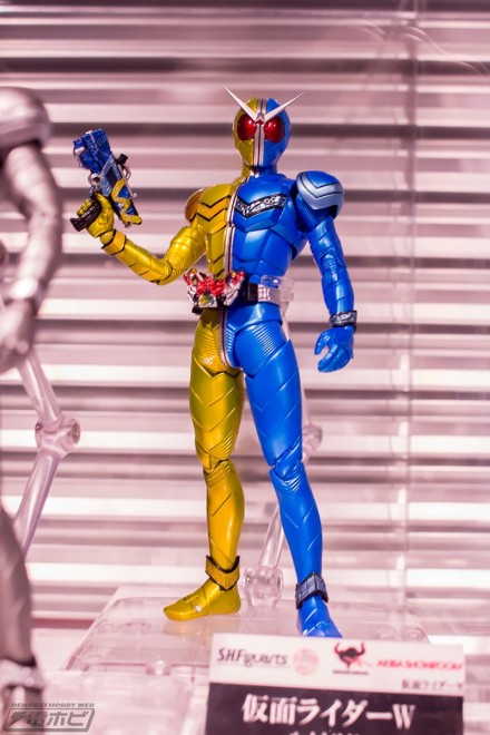 Kamen Rider - S.H. Figuarts (Bandai) - Page 30 ZoMysYhG_o