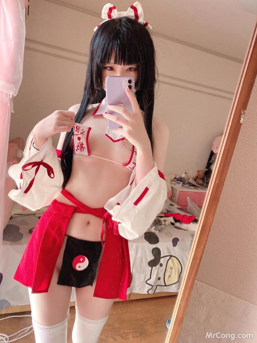 Coser@习呆呆: 眼帯ブラ巫女緊縛 (55 photos )(51)