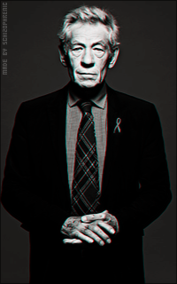 Ian McKellen 76RxSyAX_o