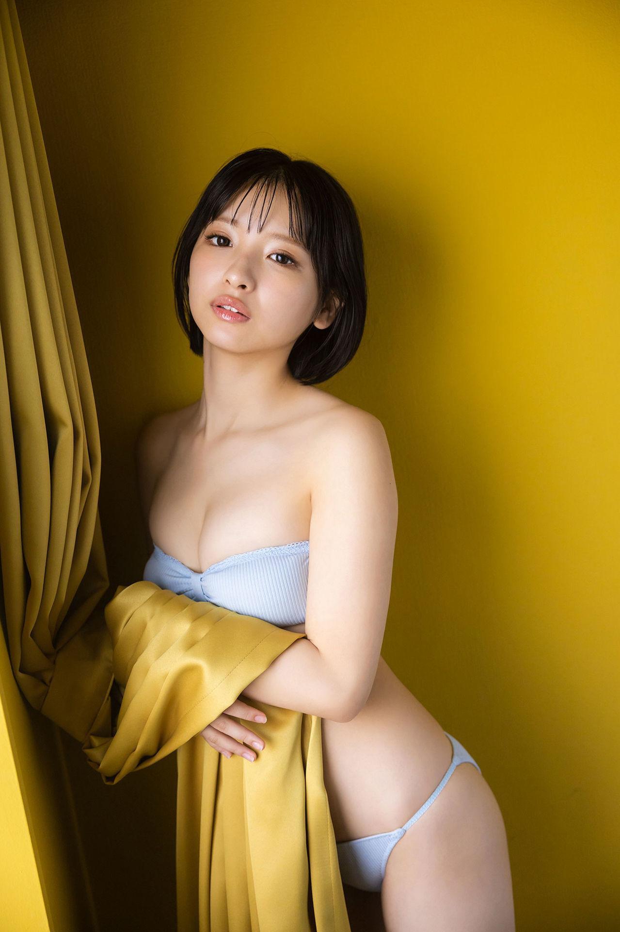 Runa Ichinose 一ノ瀬瑠菜, ヤンマガデジタル写真集 「もしミスマガがメイドだったら！？」(51)