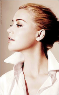 Amber Heard W6ZuWXSN_o