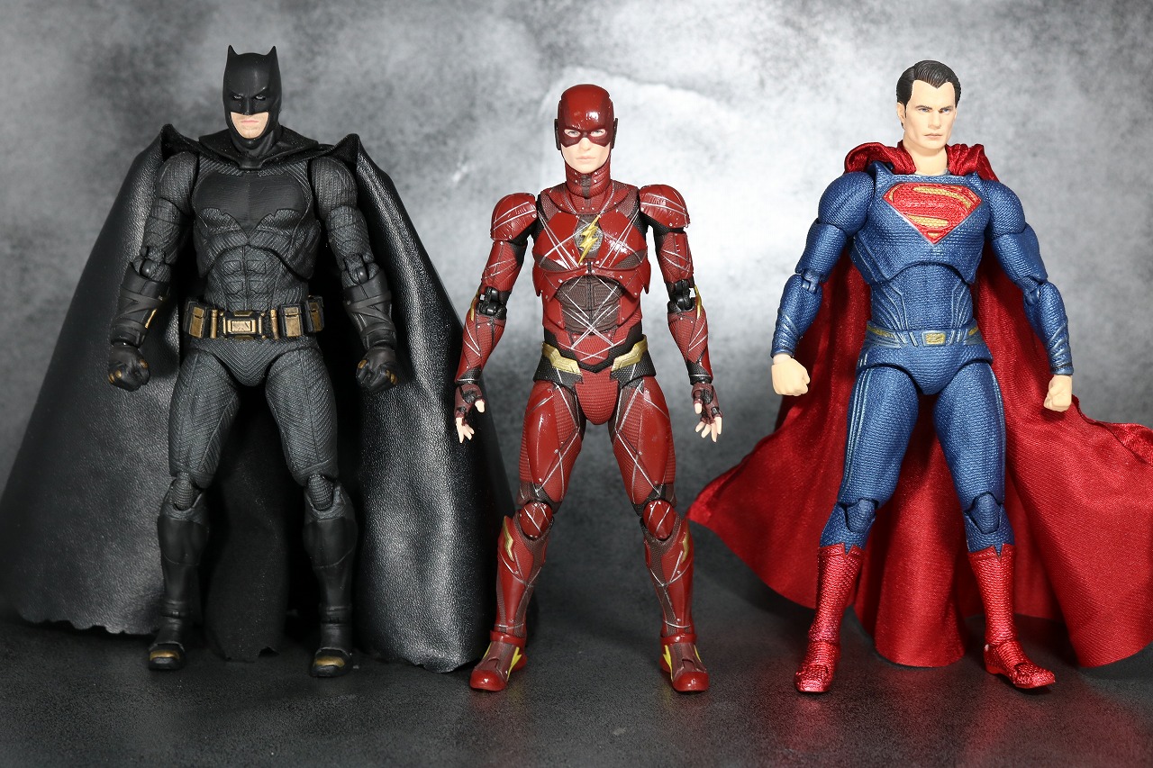 Justice League DC - Mafex (Medicom Toys) - Page 4 RCYhPL2R_o