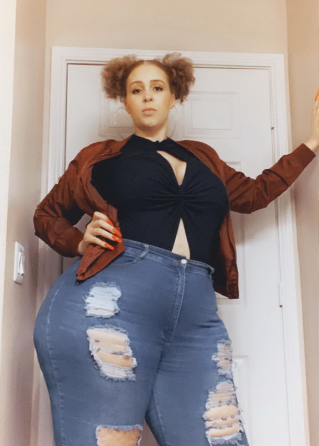 NSFW Smash or Trash: Trina Monique (@mstrinamonique 6’1” Mulatto BBW)