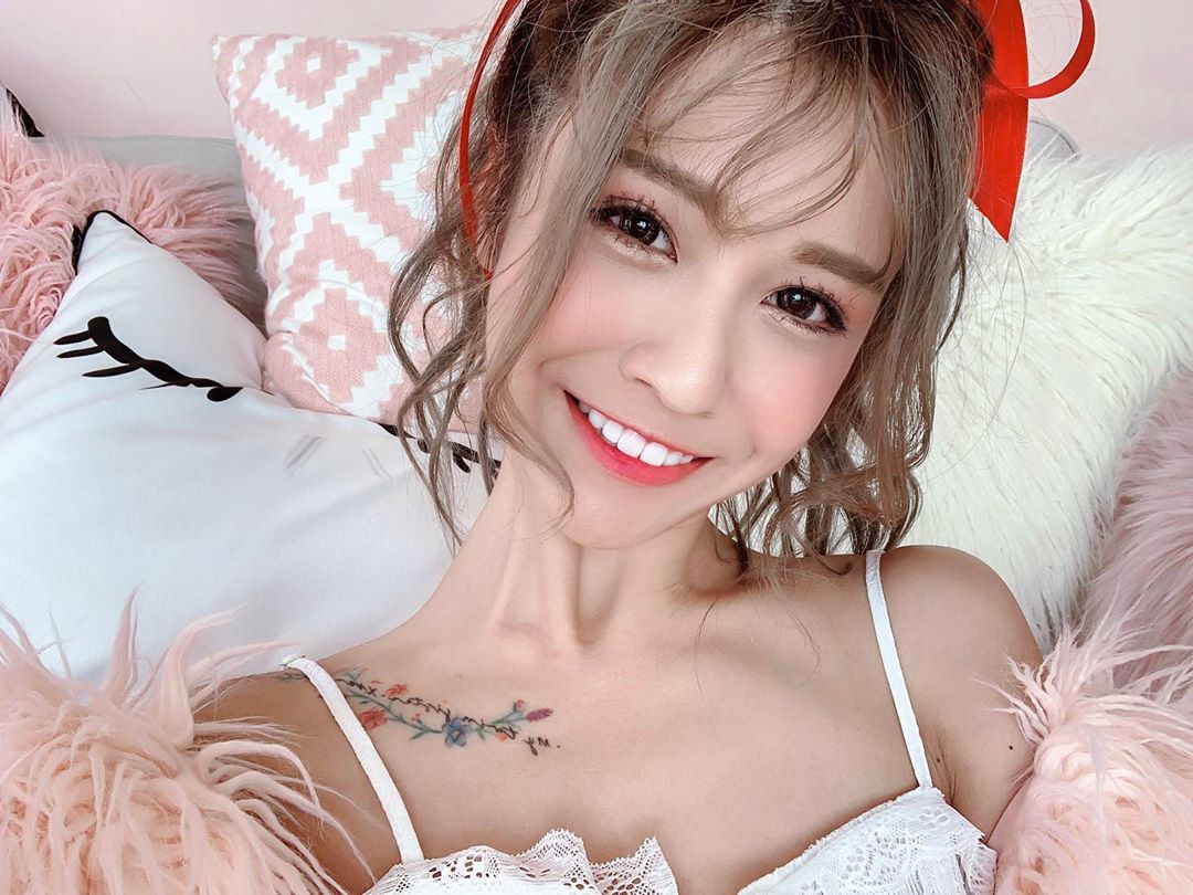 直播正妹—陳可頡 VqpBFwVS o - 直播正妹—陳可頡