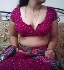 Sexy aunty in saree sex-3318