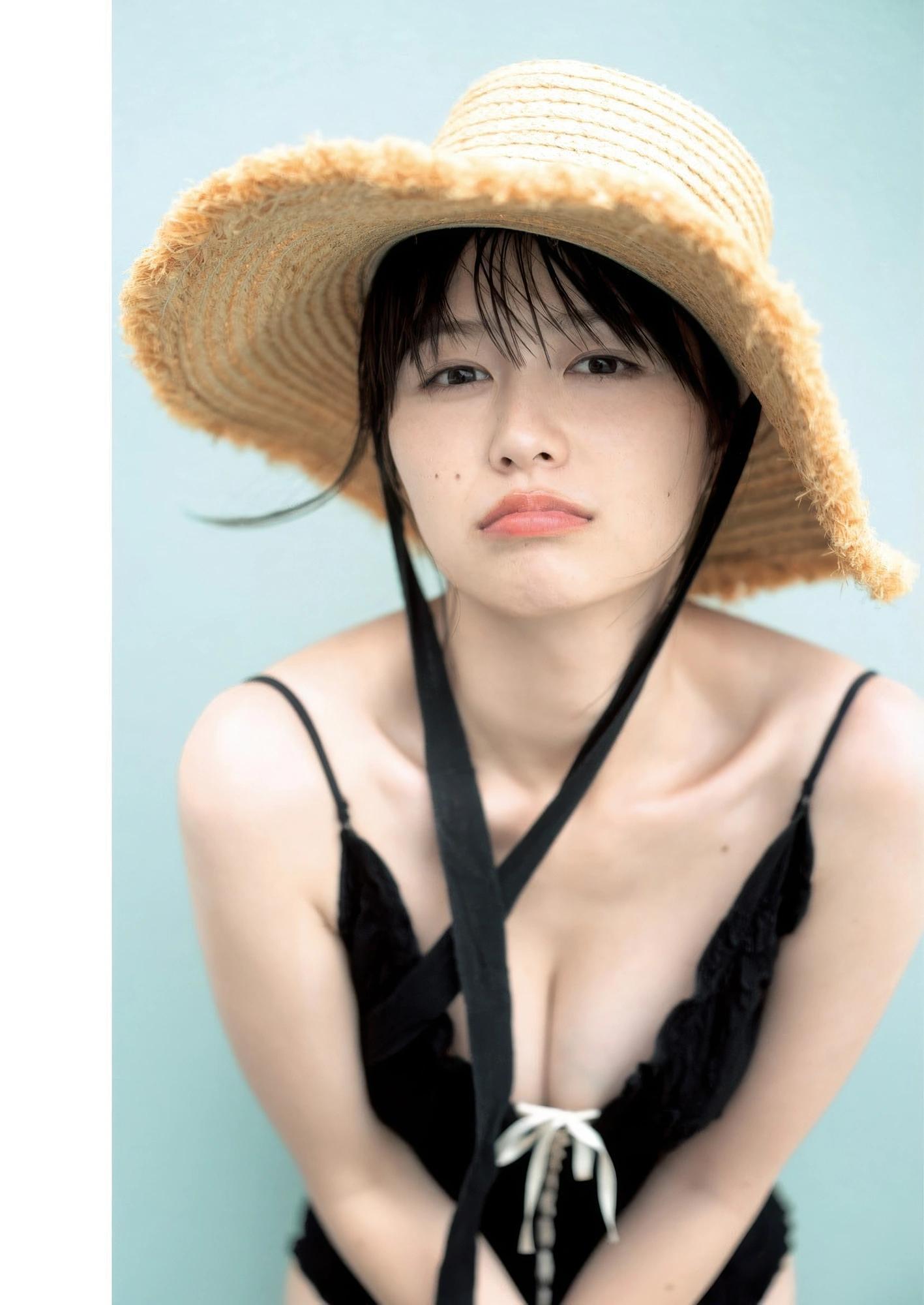 Yuzuha Saeki 冴木柚葉, Young Jump 2025 No.43 (ヤングジャンプ 2025年43号)(3)