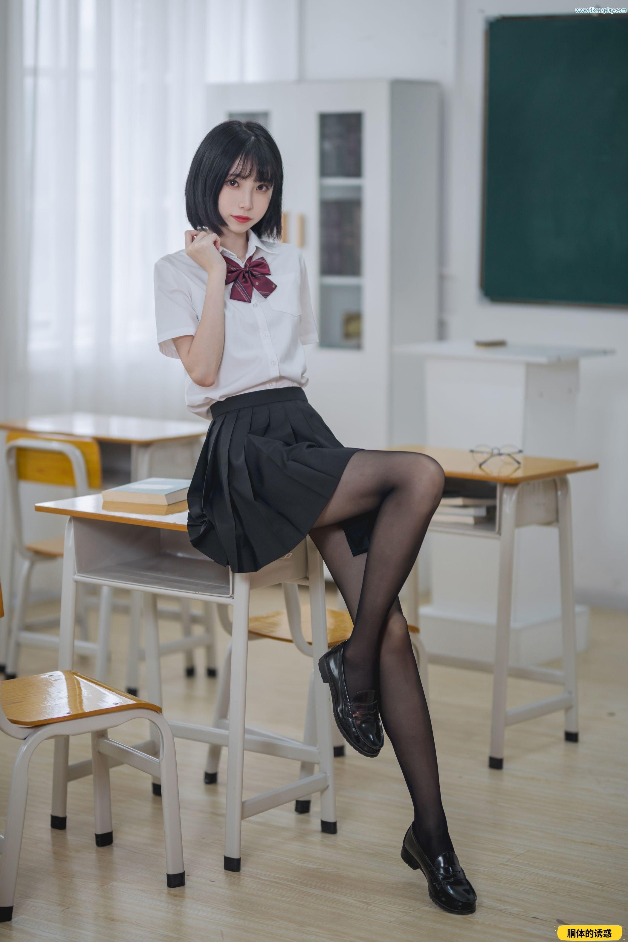 许岚LAN NO.01 教室jk黑丝 JK and Black Stocking [40P-525MB]