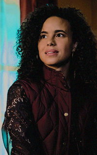 Parisa Fitz-Henley ElTr0TAv_o