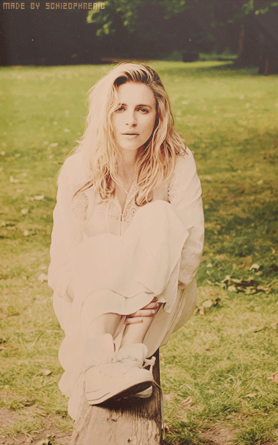 Brit Marling LDN6hvWu_o