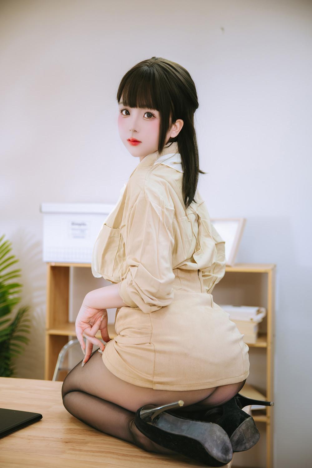 Cosplay Rinaijiao日奈娇 – 秘书 Set.01(10)