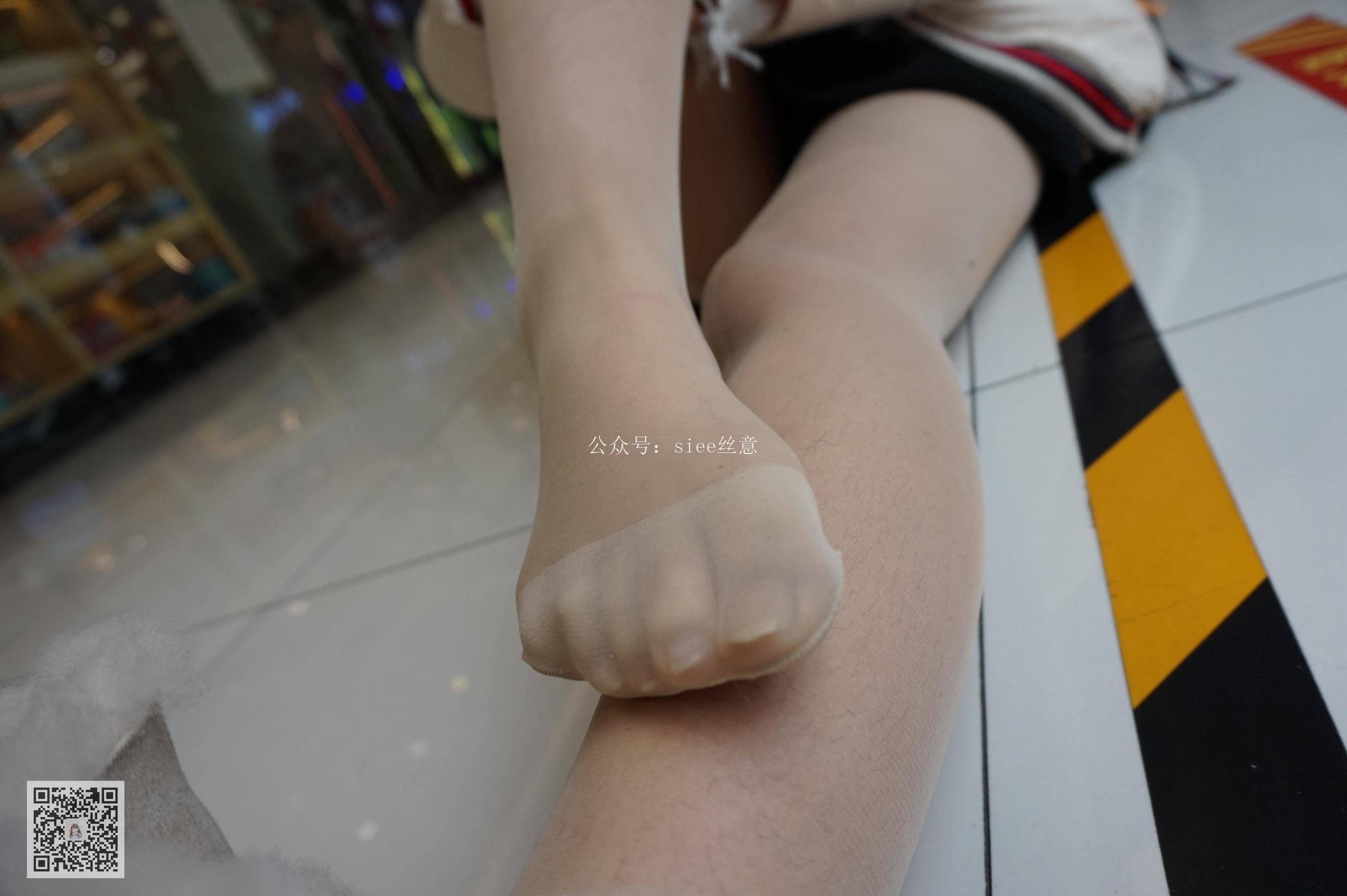 曦曦《寒冬里的薄丝》 [丝意SIEE] No.041 写真集(25)