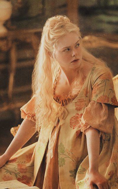 Elle Fanning  9rER6tAC_o