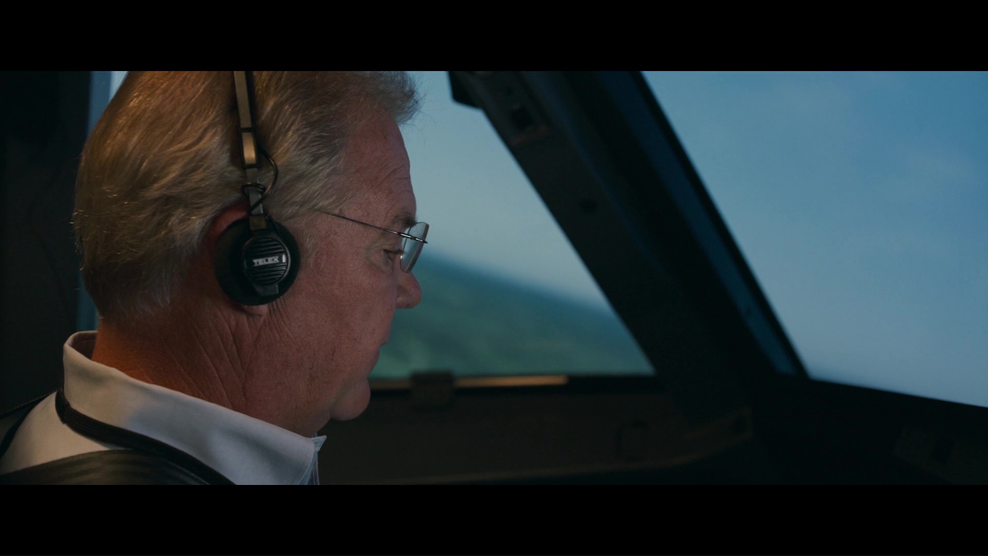 Sully Hazaña En El Hudson 1080p Lat-Cast-Ing 5.1 (2016) 8RGgzO2F_o