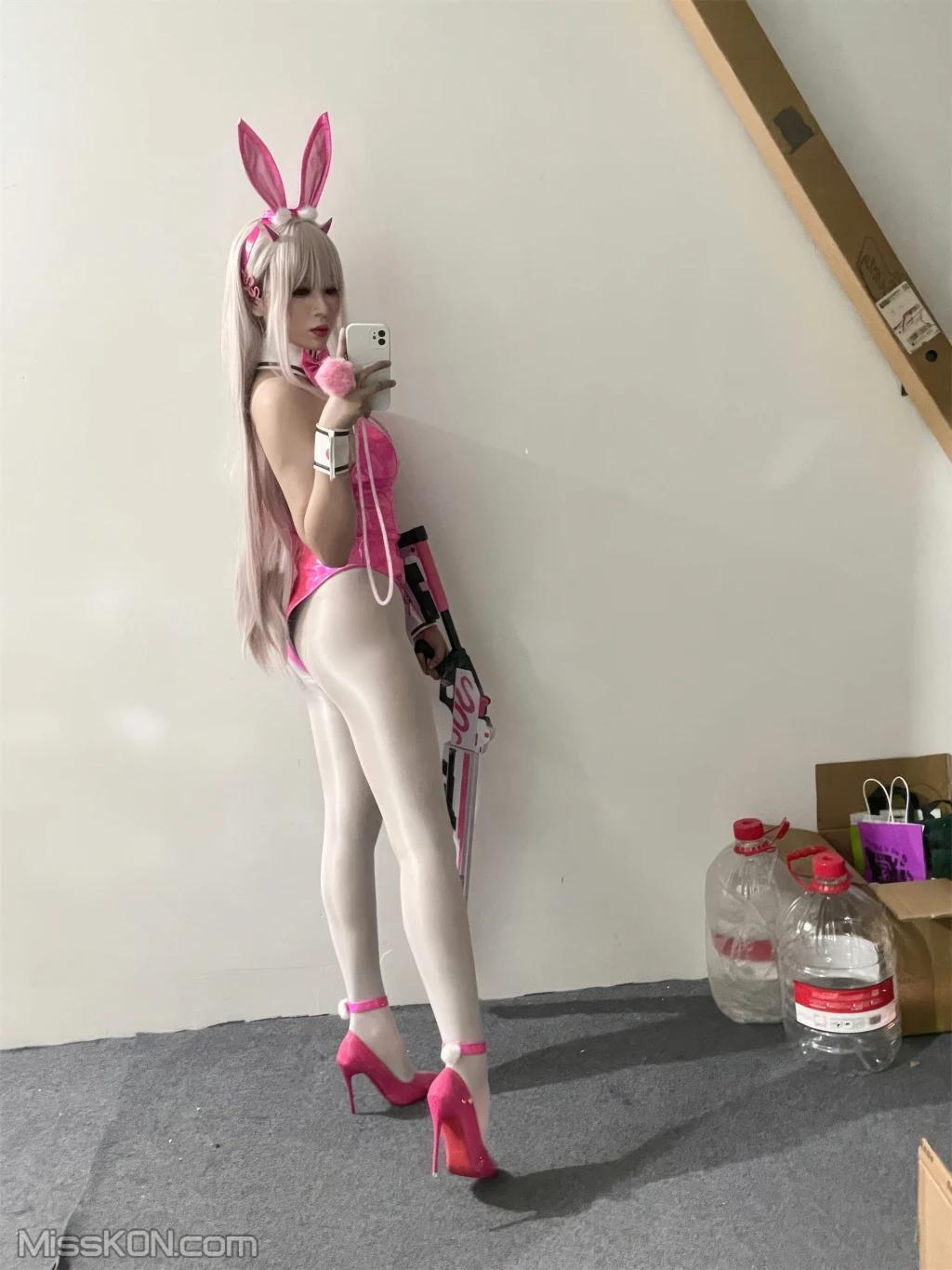 Coser@轩萧学姐: 胜利女神 毒蛇兔女郎 (105 photos )(102)
