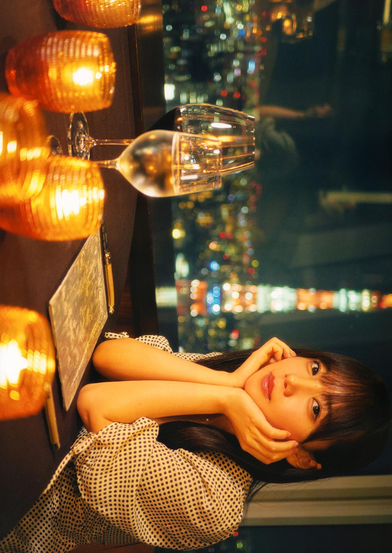 Kyoko Saito 齊藤京子, 1st 写真集 『とっておきの恋人』 Set.03(42)