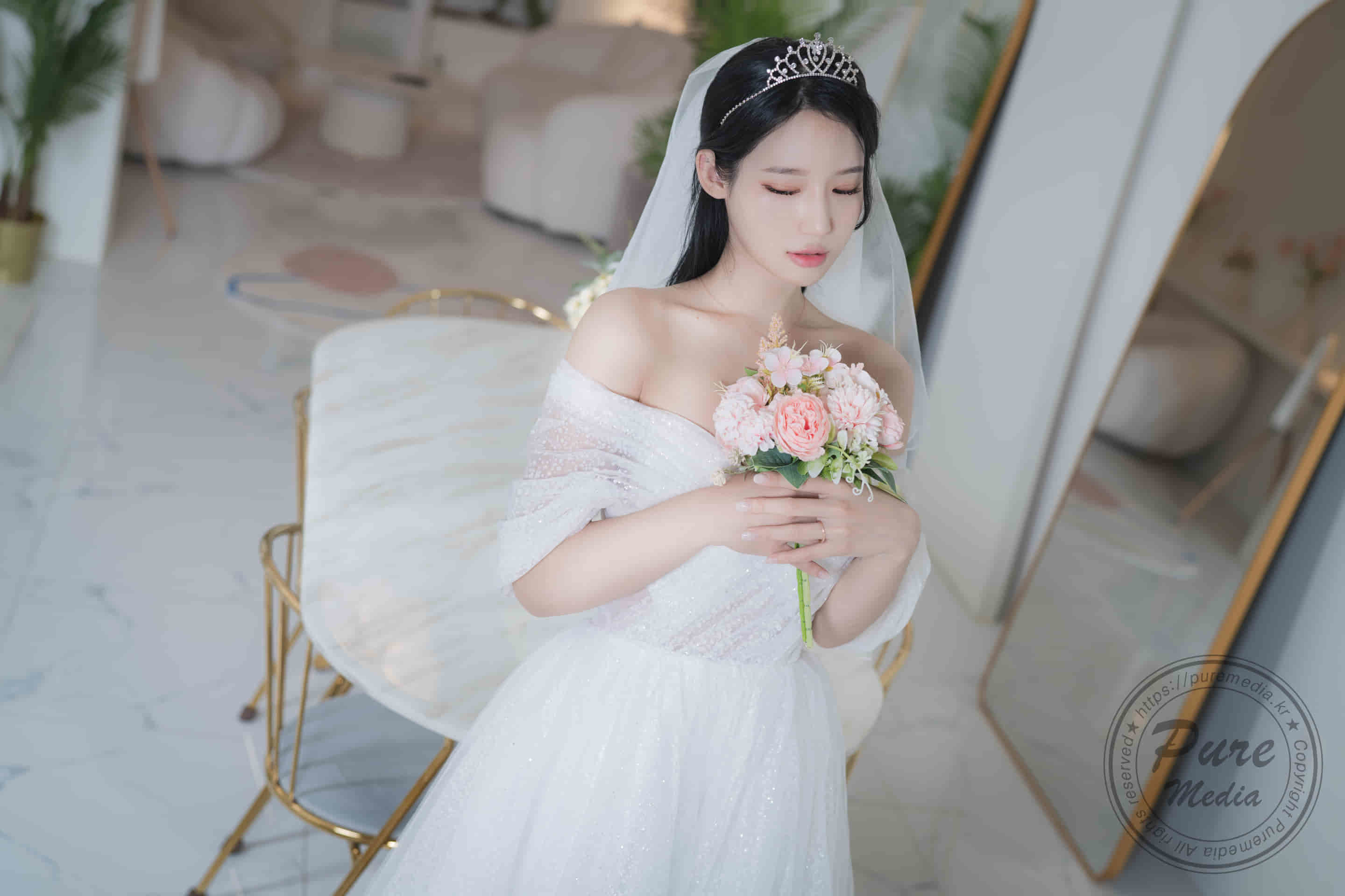 Worth 40 US dollars Korean high-end photography top goddess Yeha married the bride