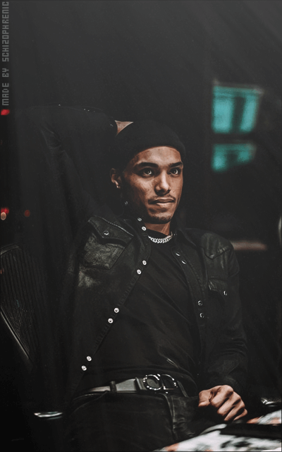 Rome Flynn CQU2Fyrm_o