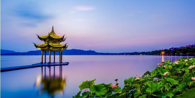 The Excellent Life for An Expatriate Living in Hangzhou