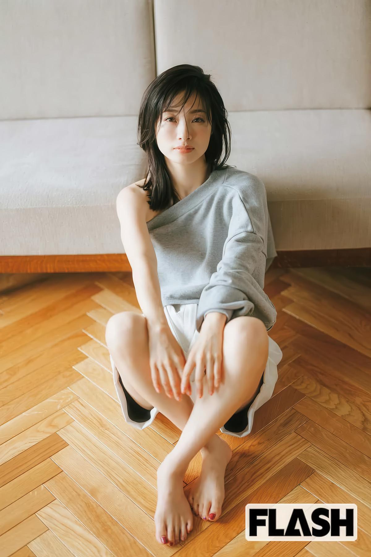 Aya Ueto 上戸彩, FLASH 2025.07.08 (フラッシュ 2025年7月8日号)(18)