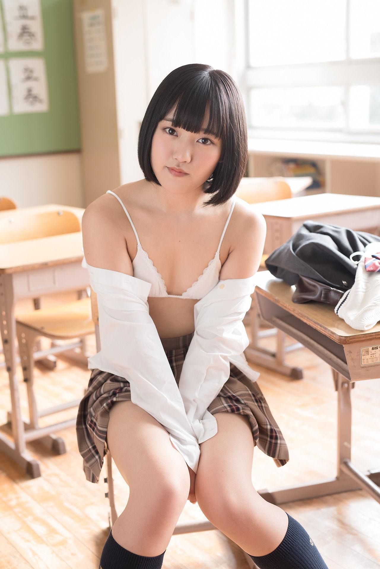 [Minisuka.tv] 香月杏珠/香月りお – Secret Gallery (STAGE2) 15.1(31)