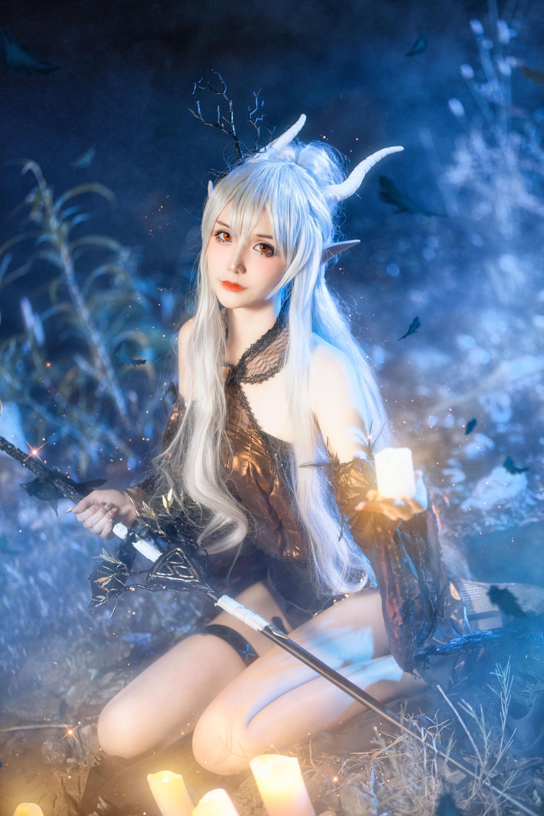 [网红COSER写真] 仙九Airi – 闪灵静谧午夜(12)