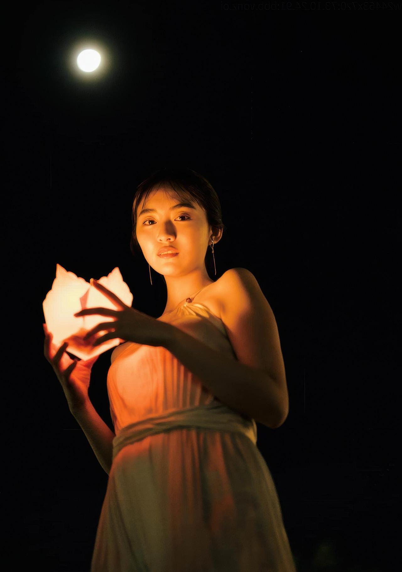 Runa Toyoda 豊田ルナ, 写真集 『Good to see Moon』 Set.05(5)