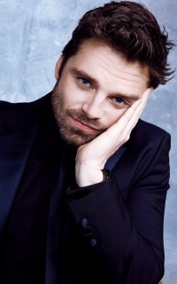 Sebastian Stan RZEK0ejZ_o