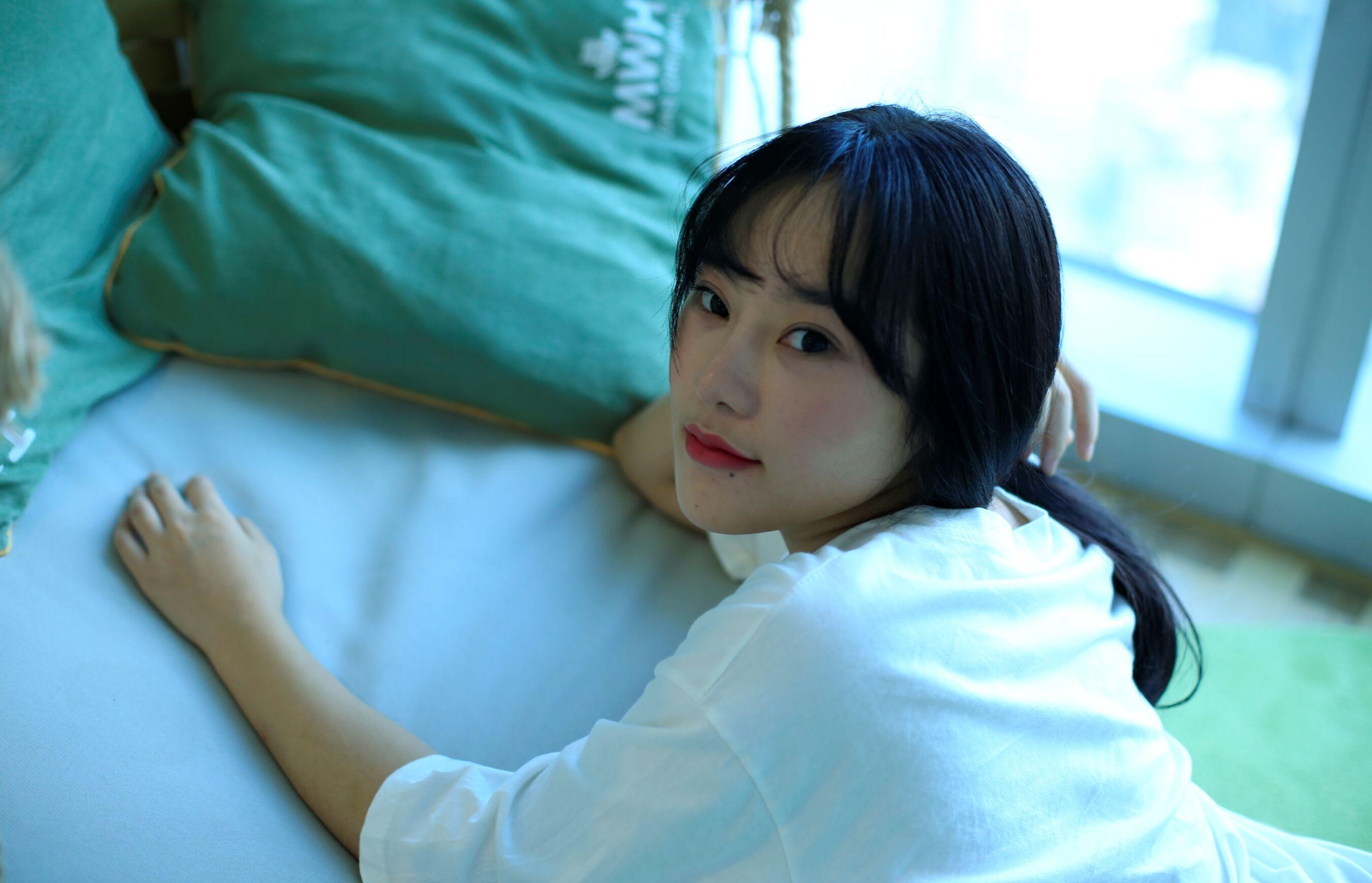 国模套图 素人私房流出(635)